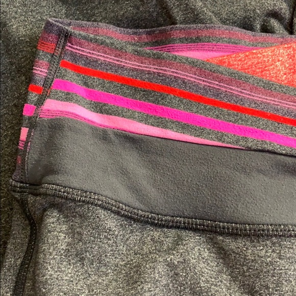 Grey Lululemon Pants Sz 6 - Picture 10 of 10